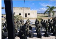 Un groupe de soldats des Forces Armées d’Haïti en formation en Martinique